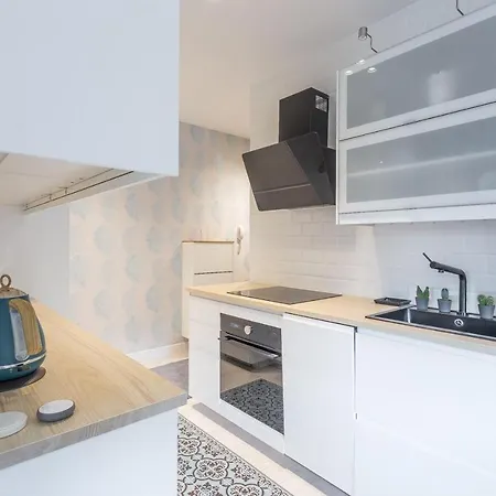 Stylish Shipyard Apartmán